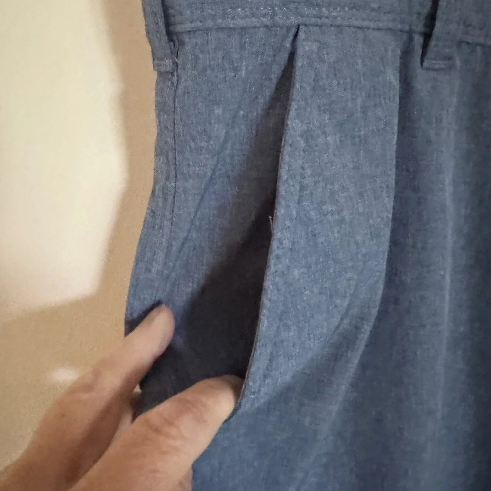 IZOD Men’s Shorts, Size 42